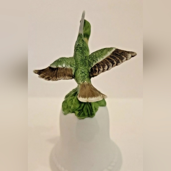 Ruby Throated Hummingbird Handpainted Porcelain White Bell w/Floral Decor - Picture 5 of 8